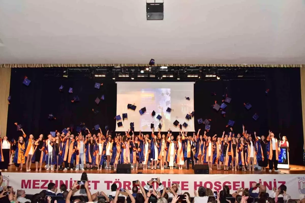 MSKÜ\'de öğrenciler meslek hayatına uğurlandı