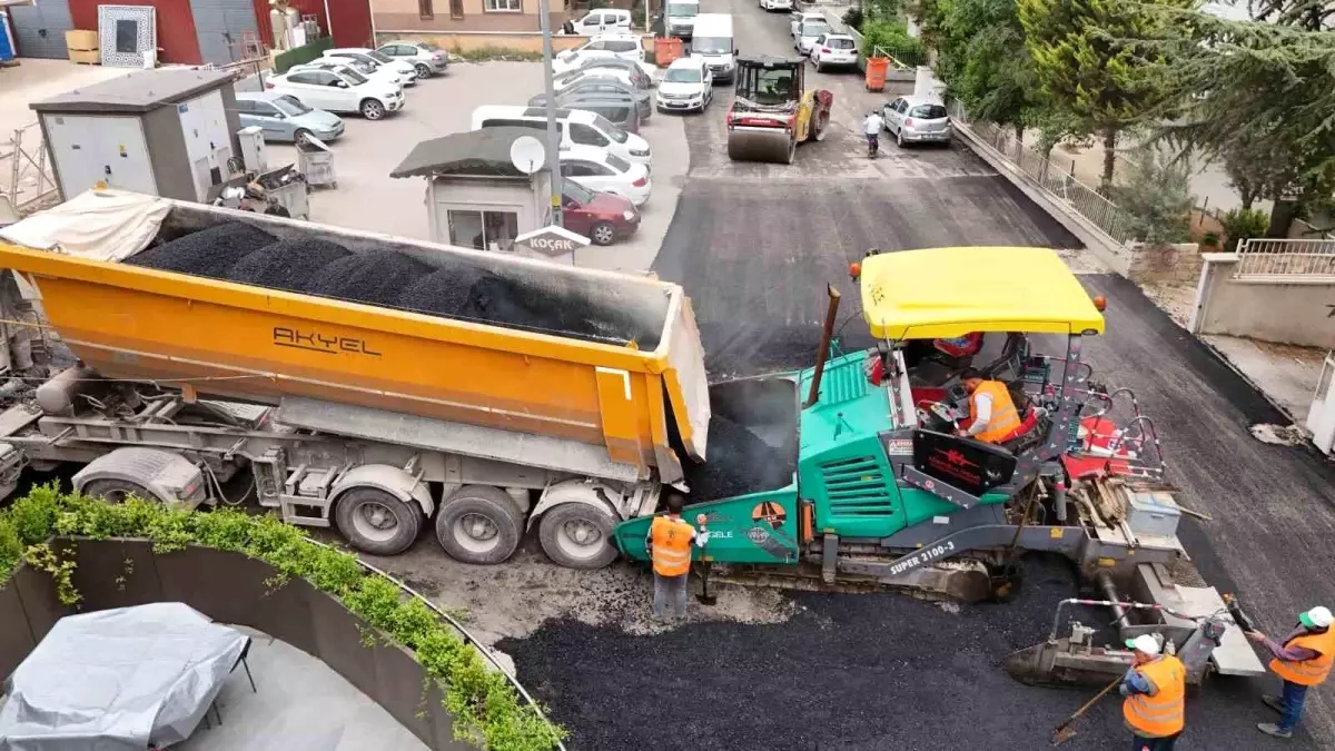 Mücahitler Mahallesi\'nde bozuk yollar yenilendi