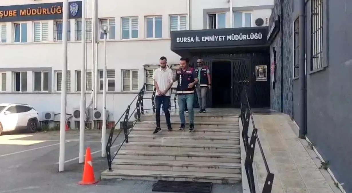 Bursa\'da Dolandırıcılık: 700 Bin Lira Ziynet Eşyası Çalındı