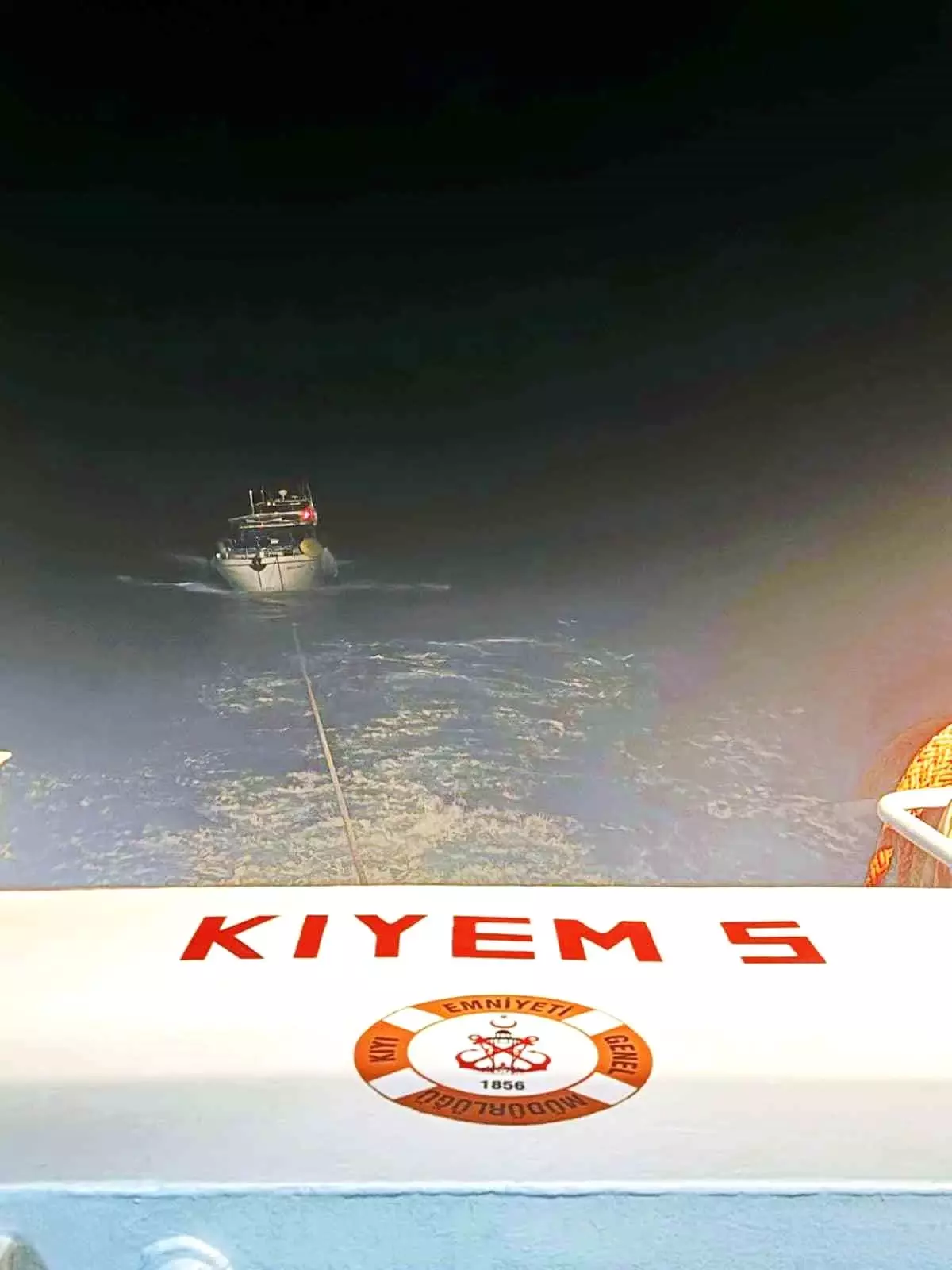 Dalaman\'da Sürüklenen Tekne Kurtarıldı