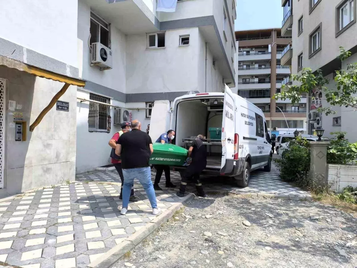 Dörtyol\'da 80 Yaşındaki Adam Evinde Ölü Bulundu