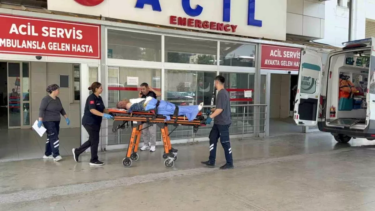 Adana\'da Elektrik Akımına Kapılan Boyacı Yaralandı