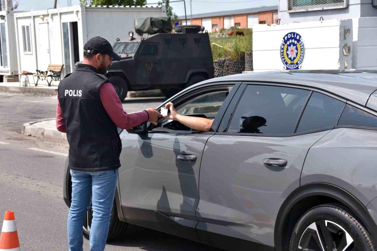 Kars\'ta Güvenlik Uygulamaları Vatandaşları Rahatlatıyor