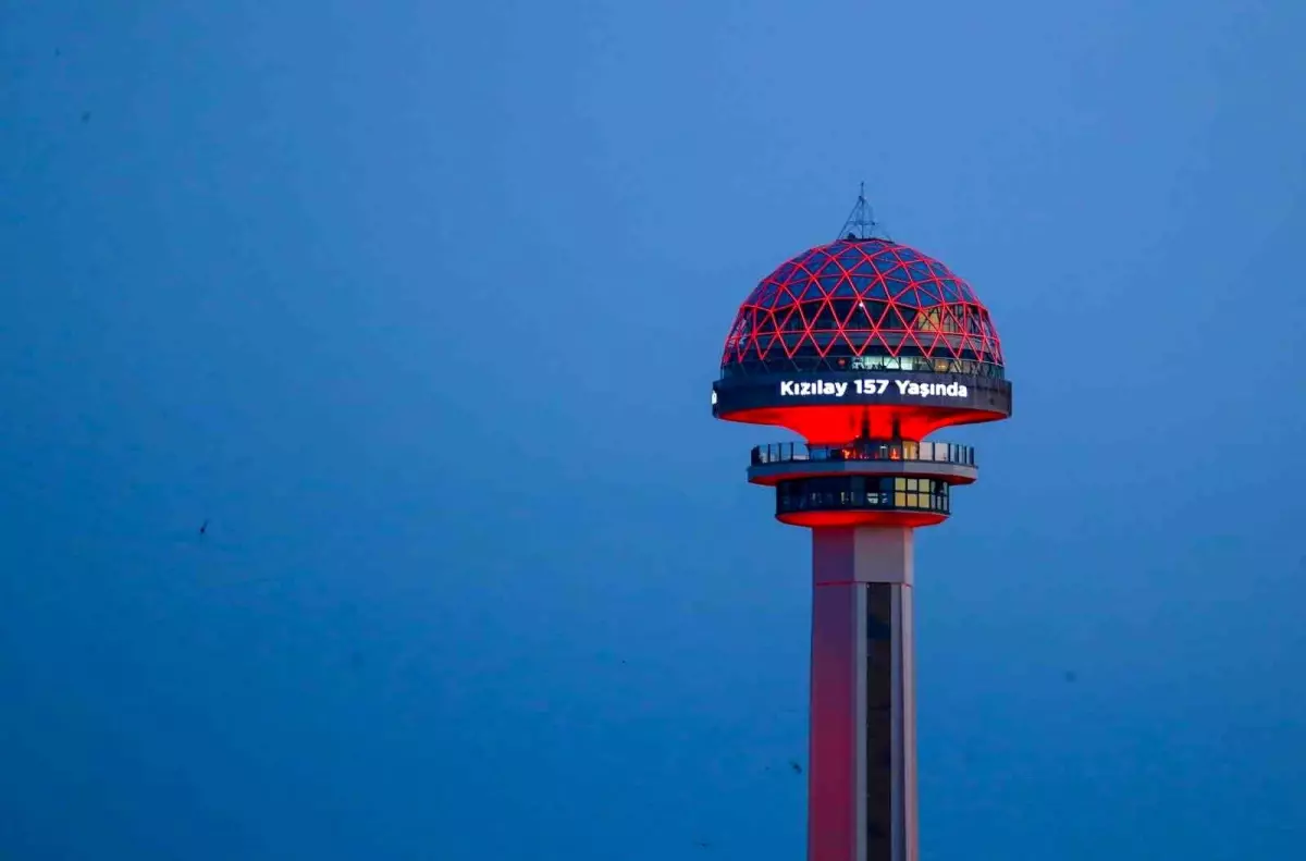 Kızılay\'ın 157. Yılı İçin Özel Aydınlatmalar