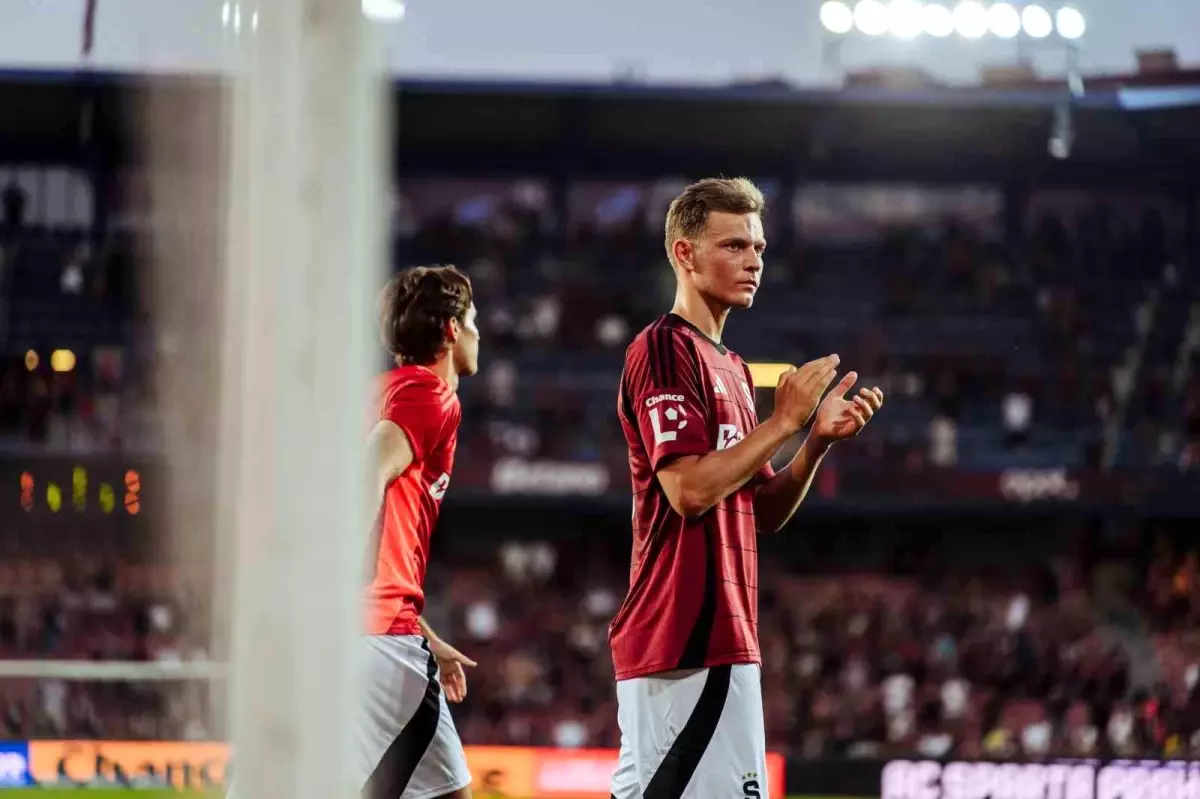 Mathias Ross, Sparta Prag\'dan Galatasaray\'a dönüyor