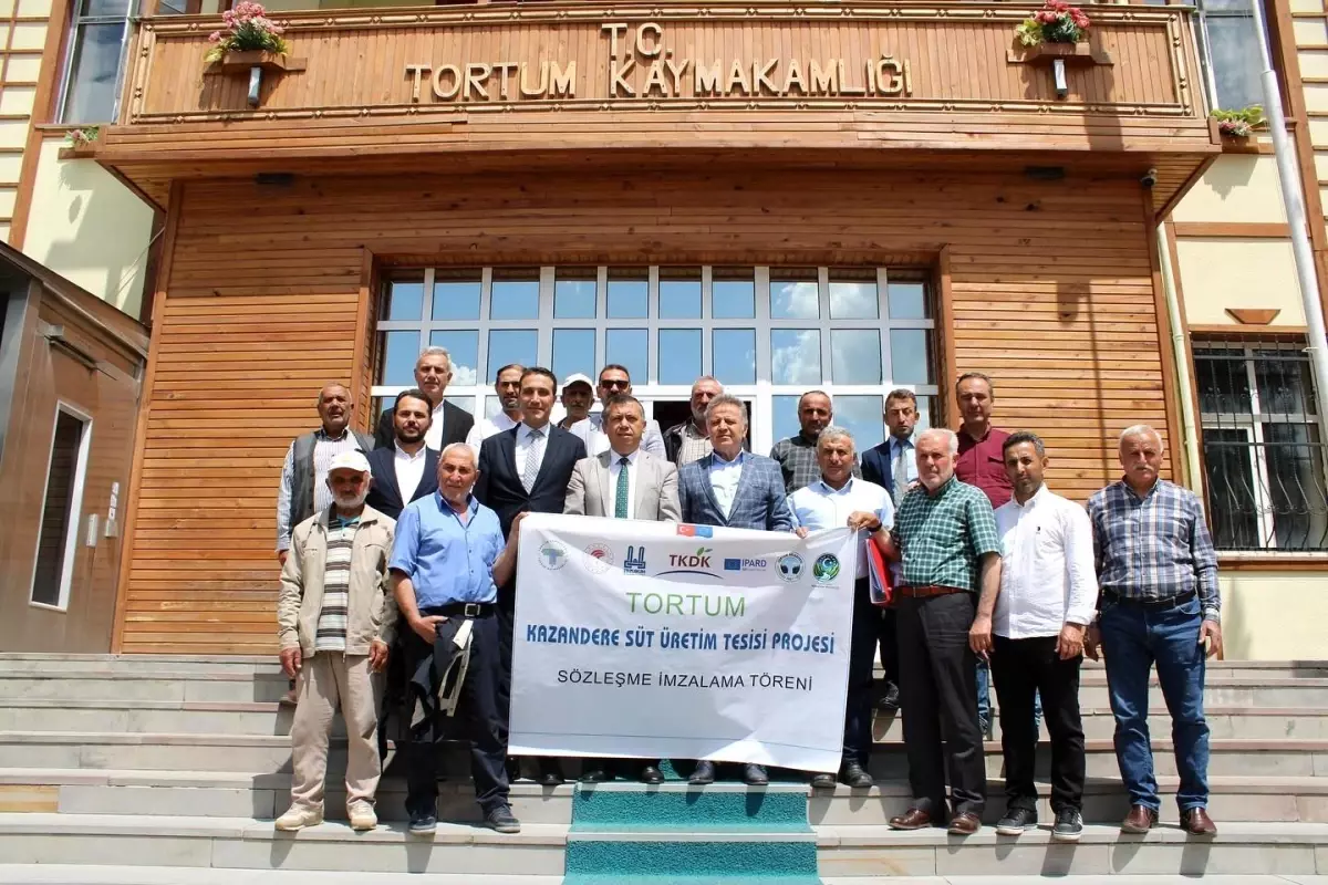 Tortum\'da Süt Üretim Tesisi Sözleşmesi İmzalandı