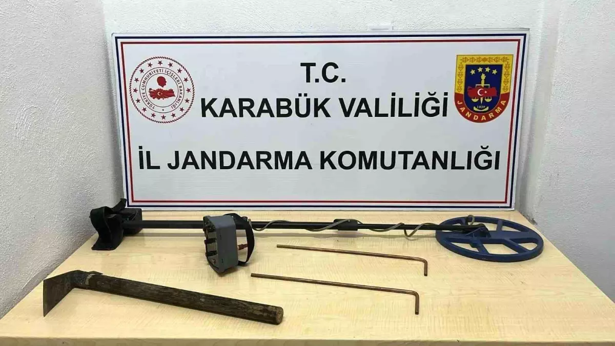 Safranbolu\'da Define Arayan 5 Kişi Yakalandı