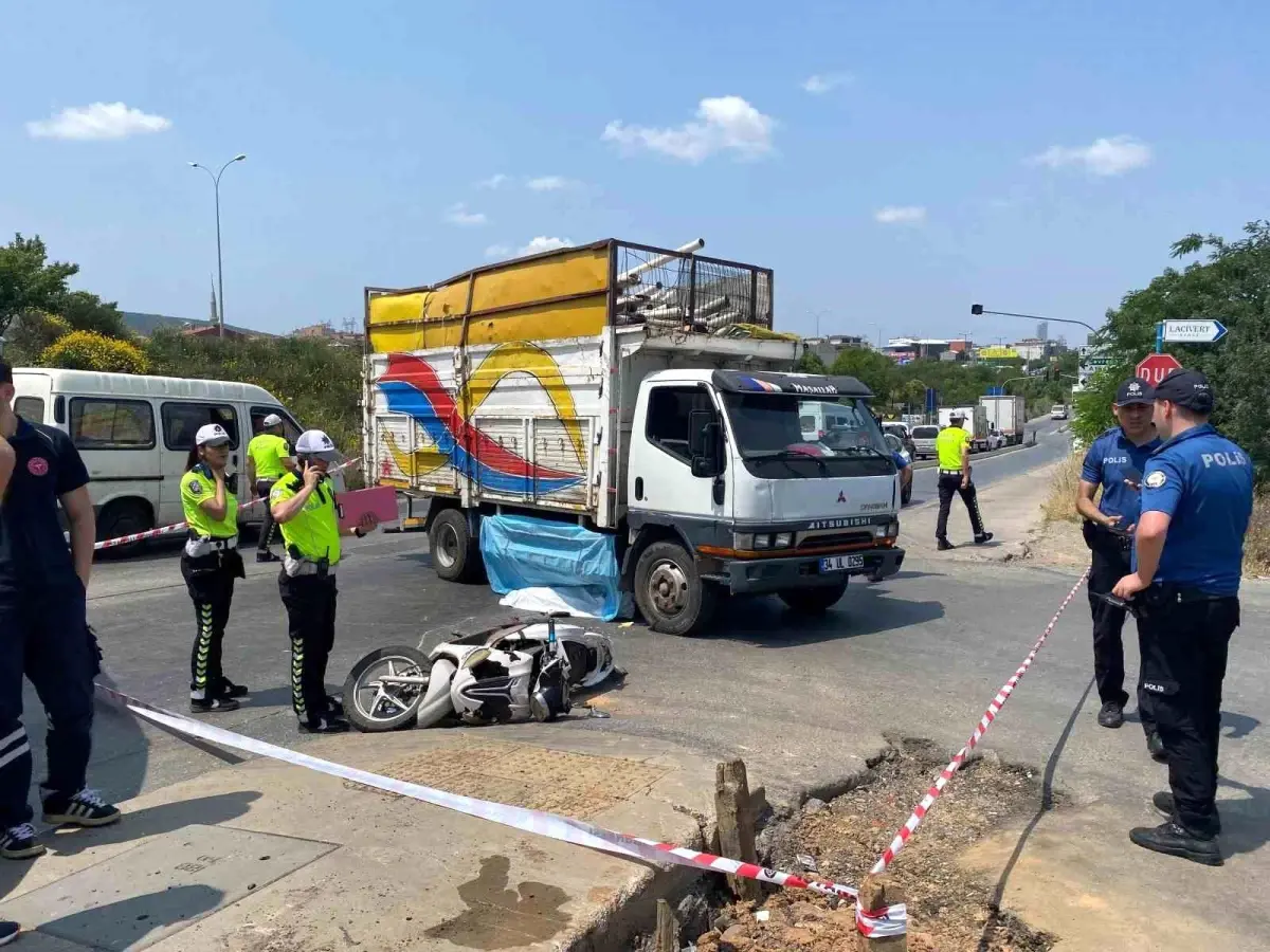 Ümraniye\'de Motosiklet Kazası: Genç Hayatını Kaybetti