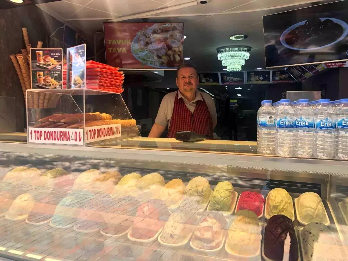 Eskişehir\'de Dondurma Satışları %300 Arttı