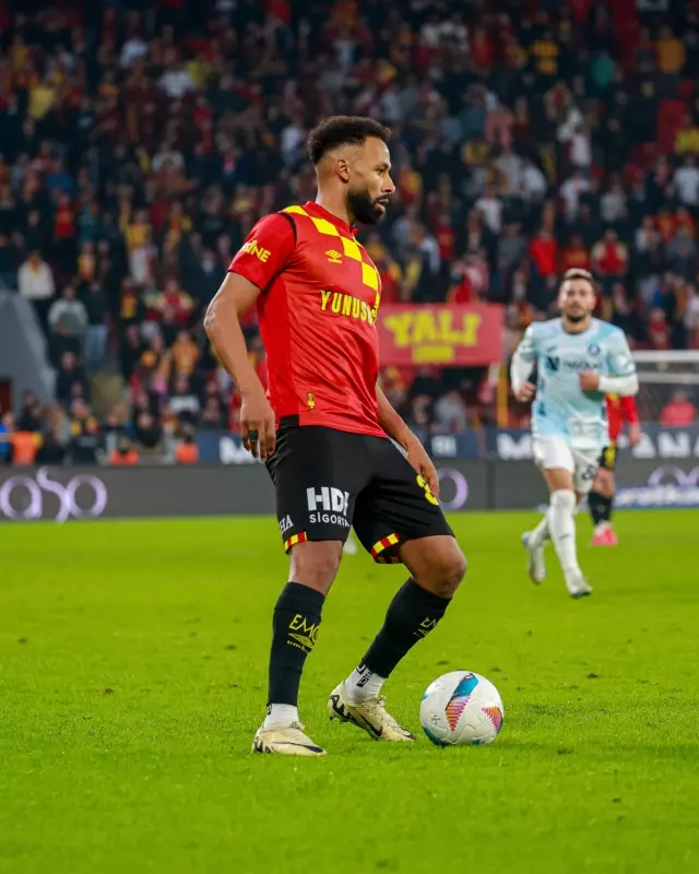 Süper Lig ekibi 2 günde 7 ayrılık mesajı yayınladı