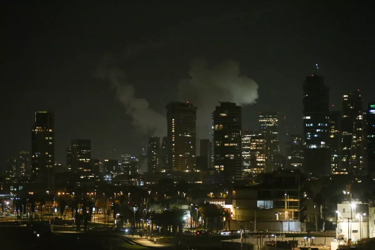 İran saldırıya geçti! Tel Aviv\'den canlı yayın