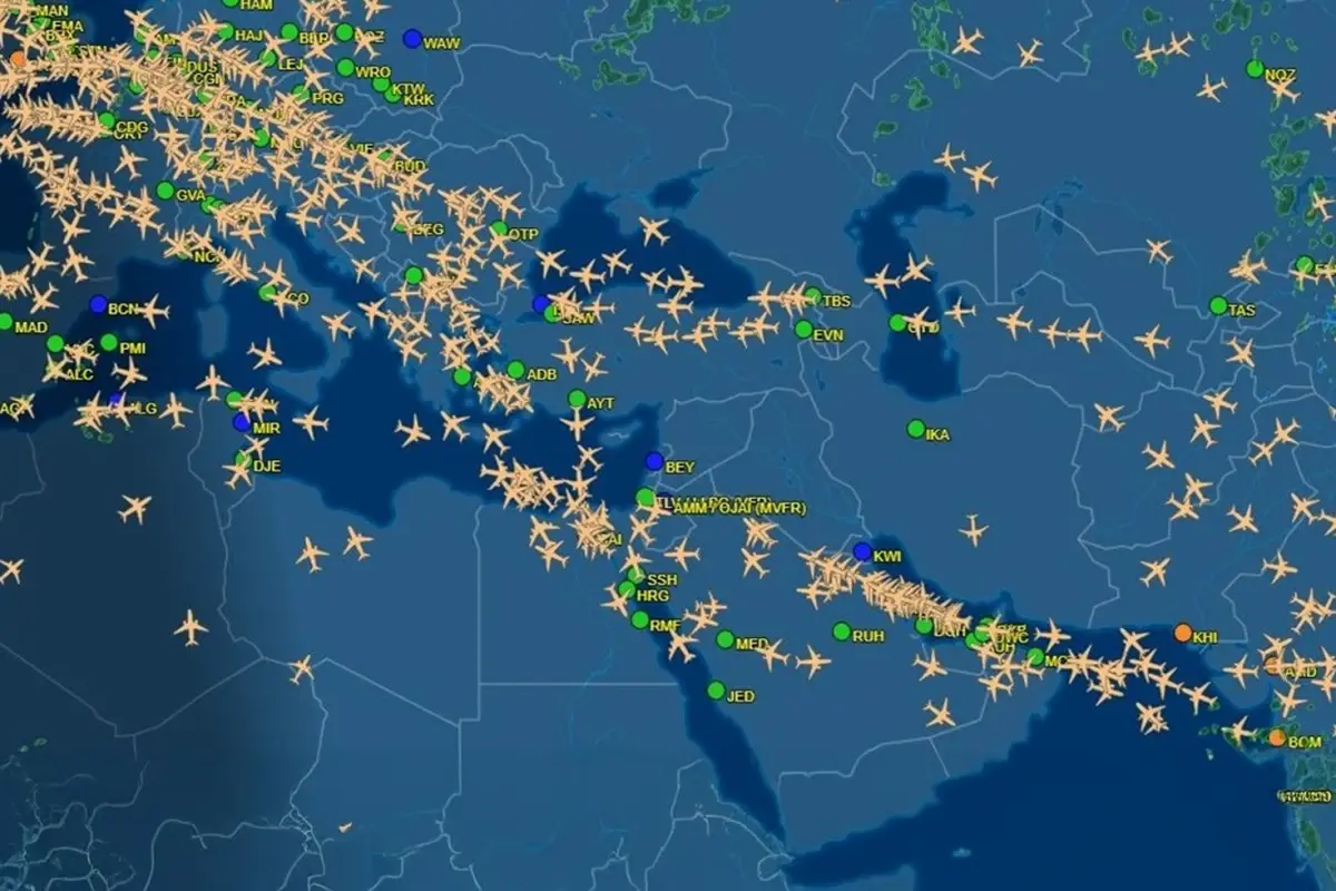  İsrail İran\'a saldırdı, havada büyük kaos yaşandı