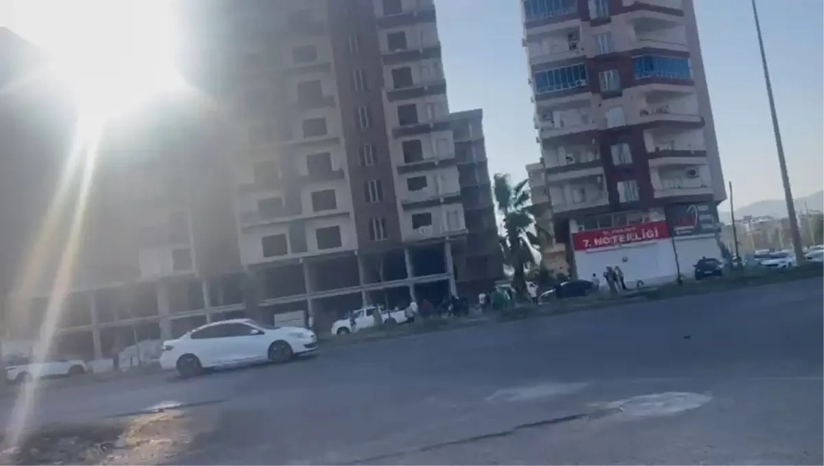 Kızıltepe\'de Silahlı Kavga: 4 Yaralı