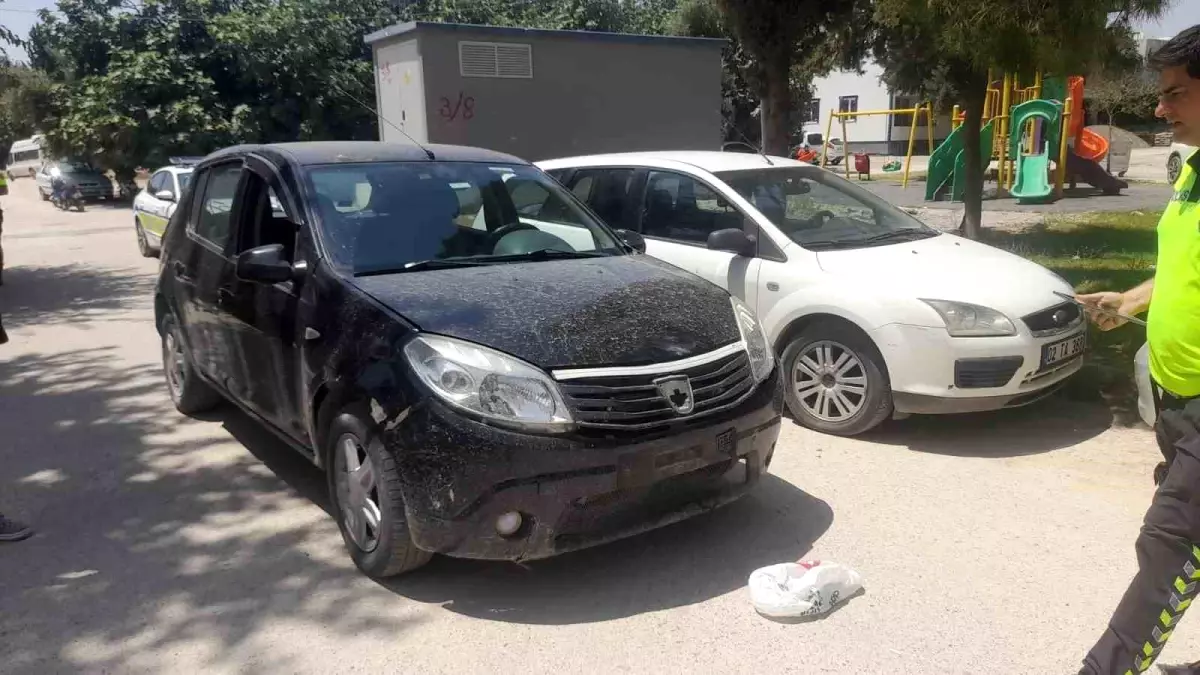 Adıyaman\'da Otomobil-Motosiklet Çarpışması: 1 Yaralı