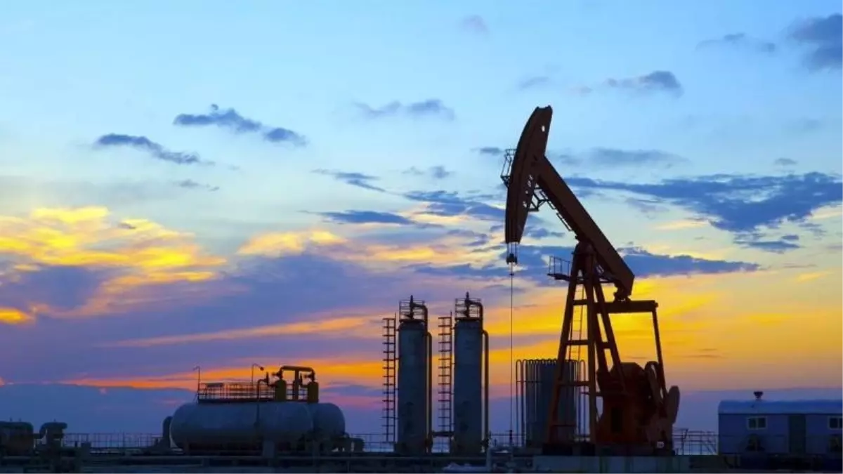 Petrol fiyatları İsrail\'in İran\'a saldırmasıyla yükselişe geçti