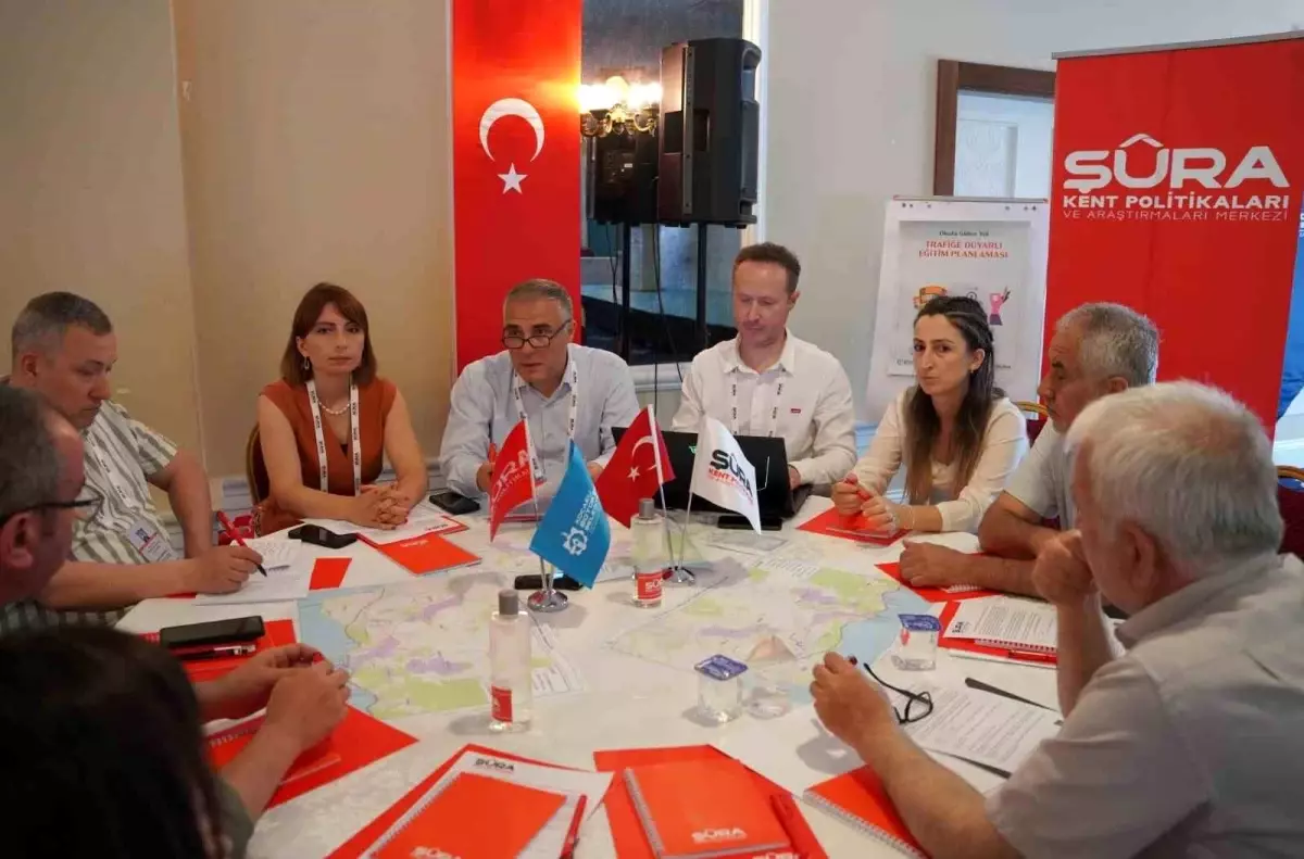 Kocaeli Büyükşehir Belediyesi\'nden Akıllı Ulaşım Stratejileri Çalıştayı