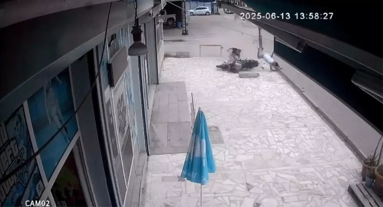 Adana\'da İki Ayrı Kaza: 3 Yaralı