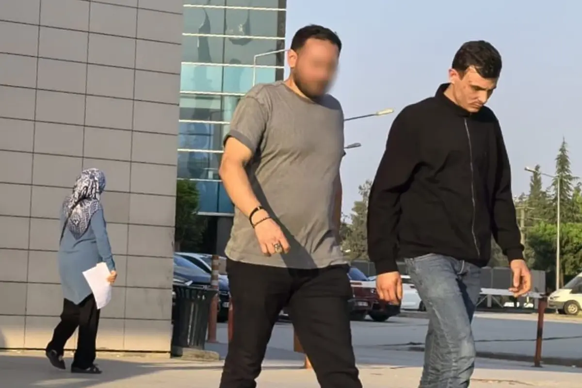 Alkollü şahıs hastanede jandarmalara saldırdı