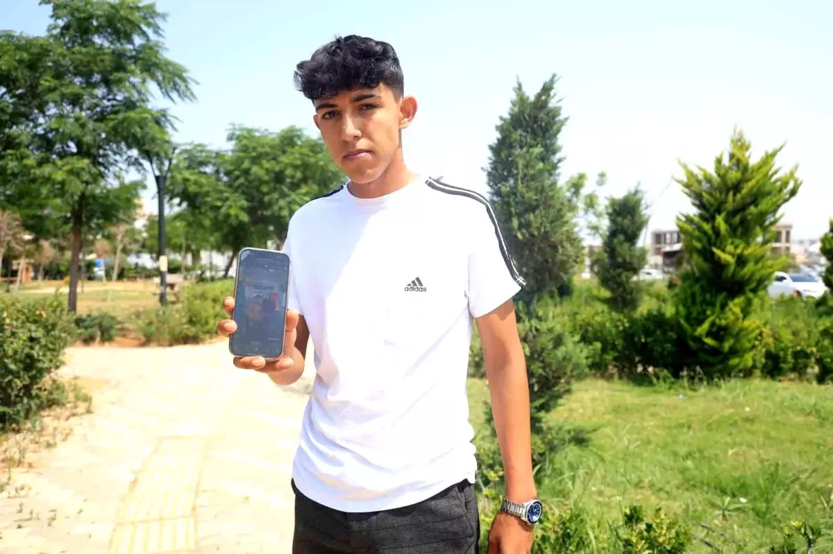 Havuzda Omzu Çıkan Genç, İlk Yardımla Rahatladı