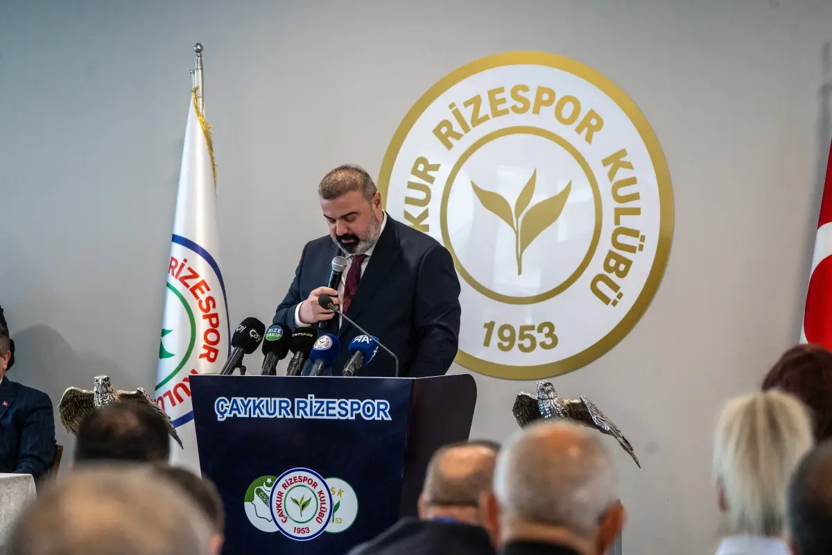 Çaykur Rizespor\'da Başkan Turgut: Daha Büyük Başarılar İçin Çalışmaya Devam Edeceğiz