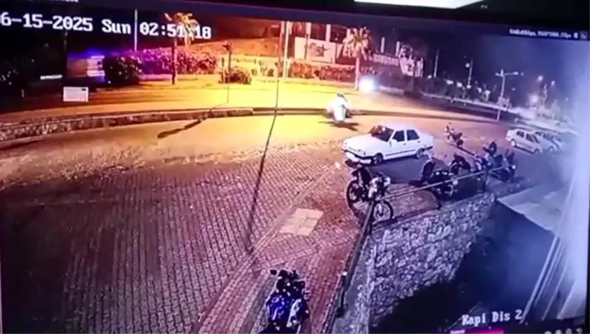 Alanya\'da Motosiklet Kazası: İki Genç Hayatını Kaybetti