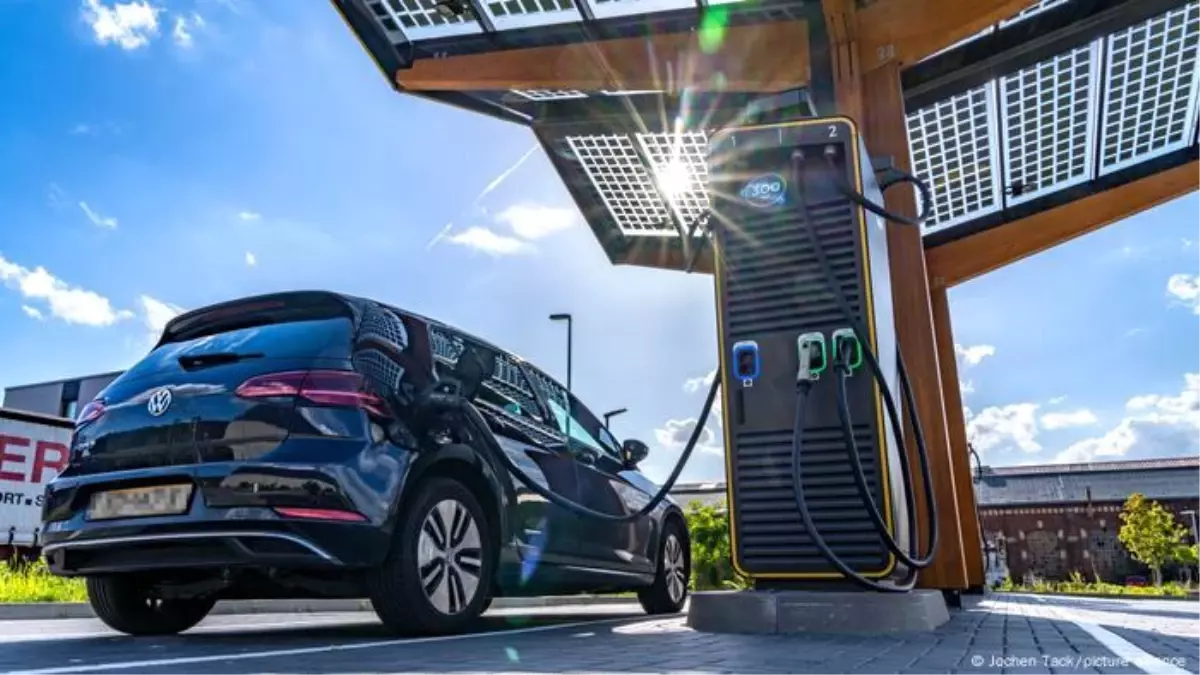Avrupa\'da Elektrikli Araç Satışları Artıyor