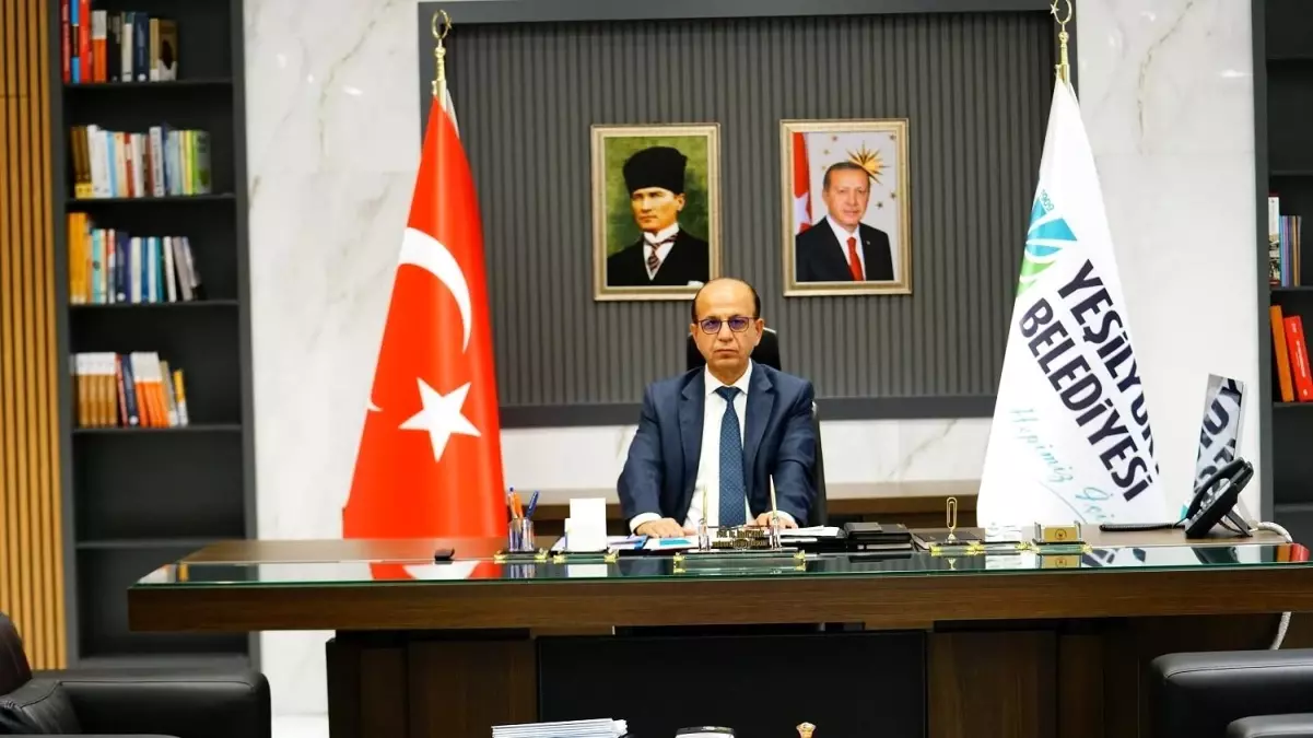 Başkan Geçit, "Baba; karşılıksız sevgi ve fedakârlık timsalidir"