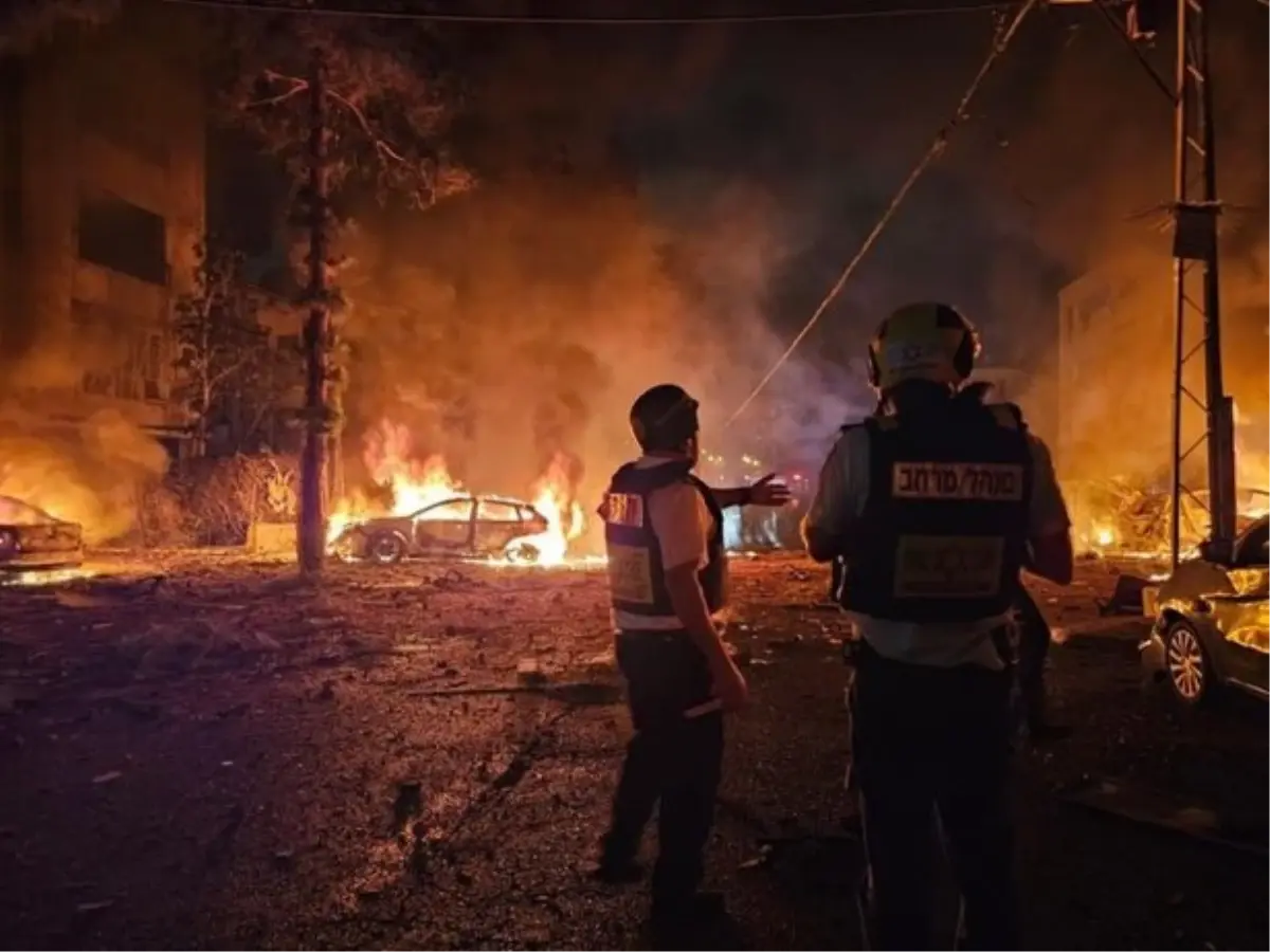 İran\'ın Füze Saldırısı: Hayfa Vuruldu