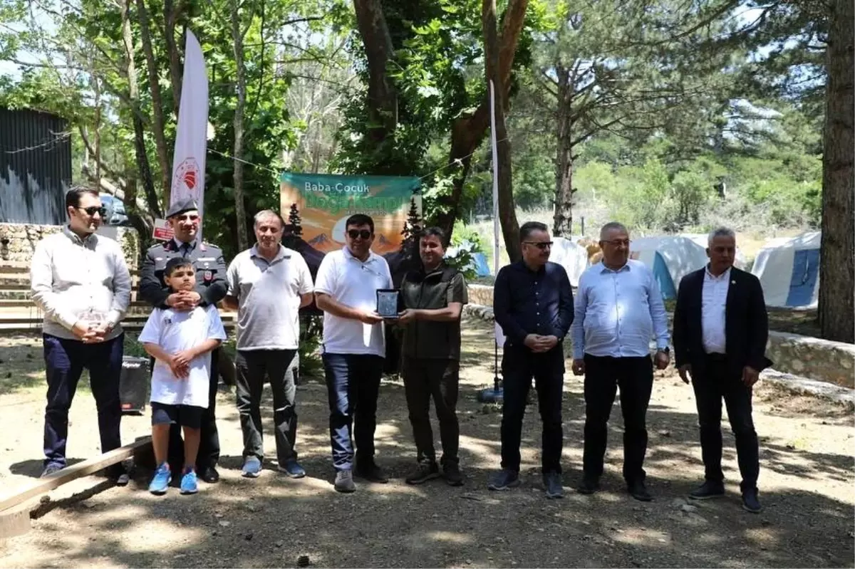 Babalar Günü\'nde Baba-Çocuk Doğa Kampı İlgi Gördü