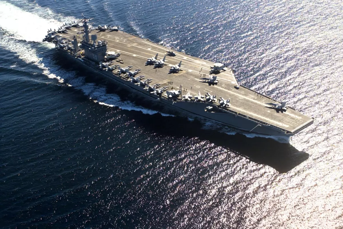  ABD Donanmasına ait USS Nimitz, Orta Doğu\'ya geliyor