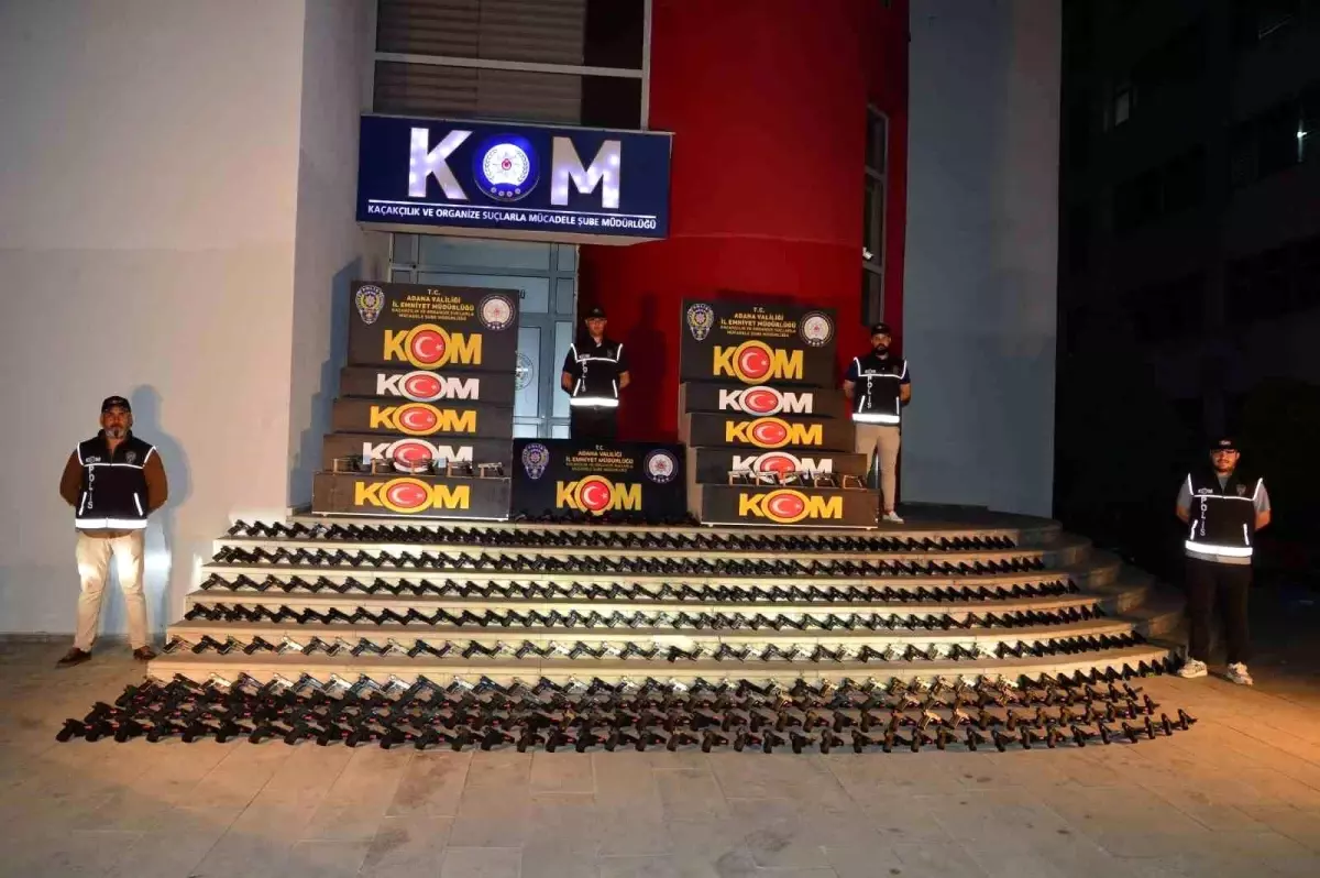 Adana\'da 420 Tabanca Ele Geçirildi