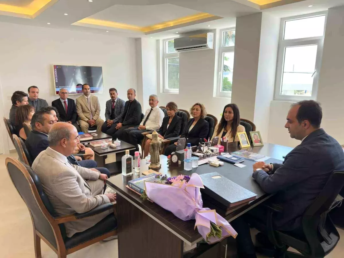 Datça\'da Eğitim Yöneticilerine Başarı Belgeleri