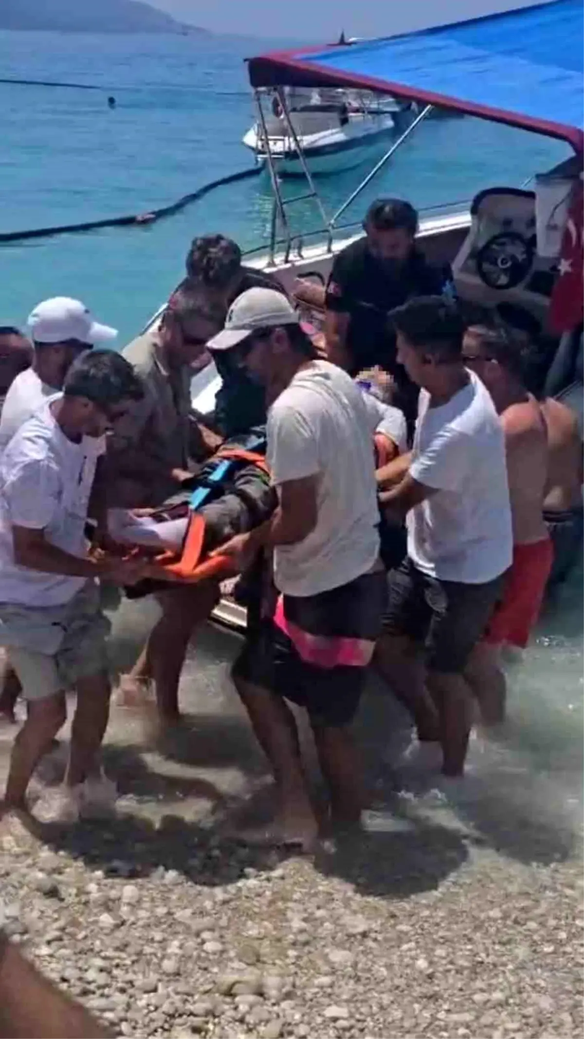 Yamaç Paraşütü Kazasında Kadın Pilot Kurtarıldı