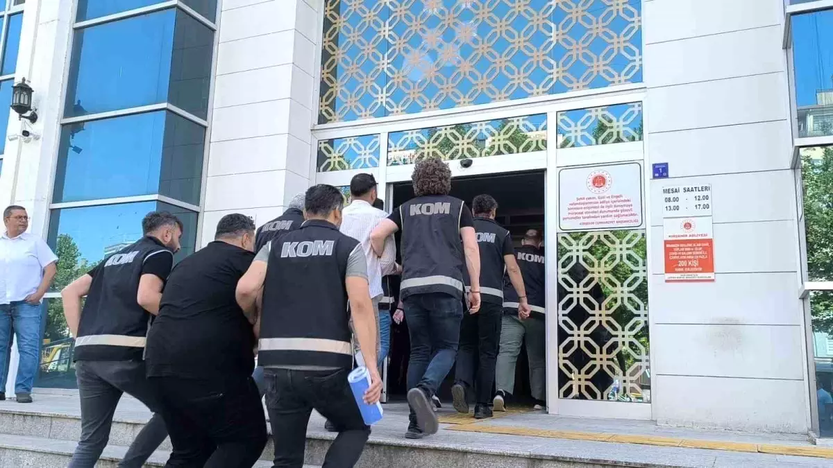 Kırşehir\'de Tefecilik Operasyonu: 9 Gözaltı