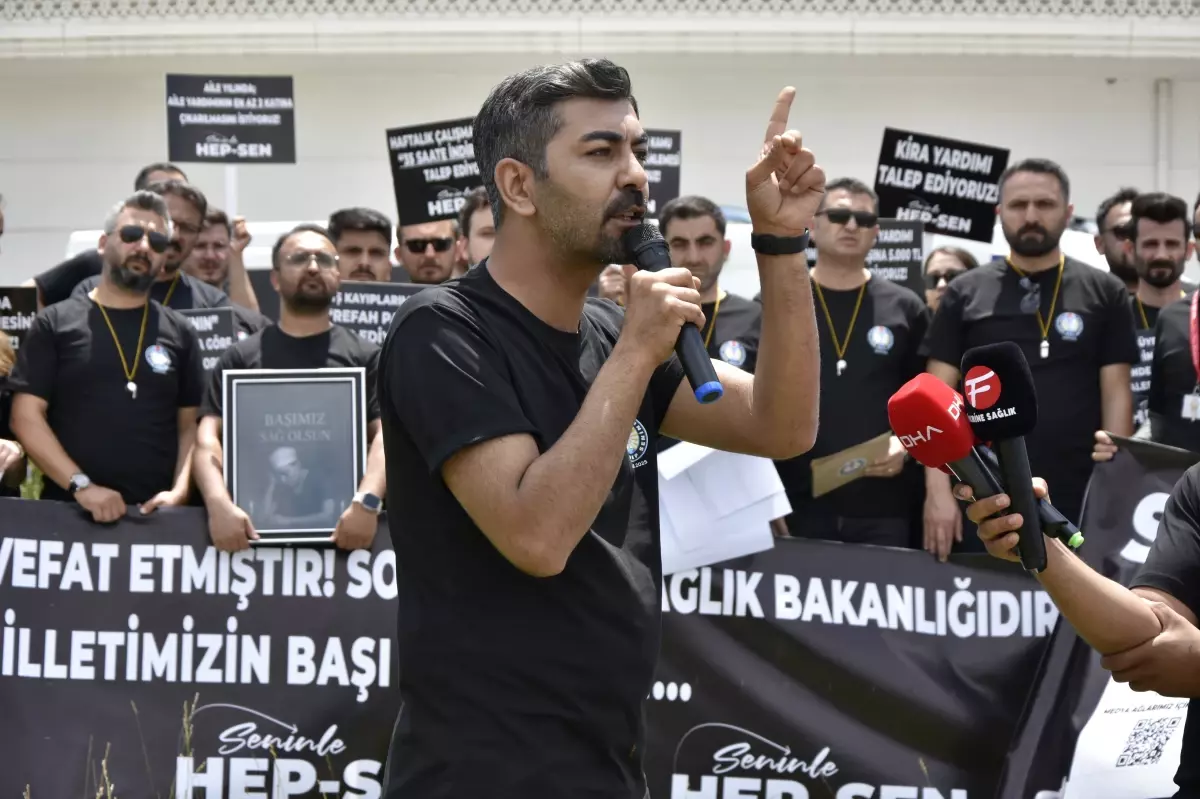 Sağlıkçılardan Hak Kaybı Protestosu