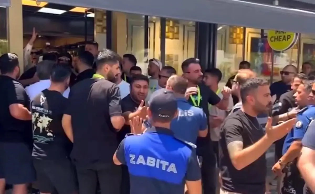 Marmaris\'te İmara Aykırı Yapı Yıkımında Gerginlik