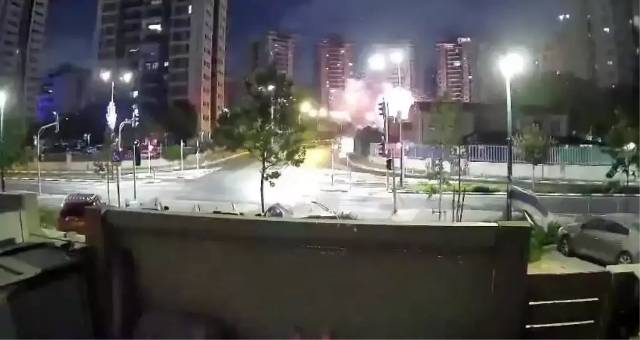 İran, İsrail\'e Balistik Füze Saldırısı Düzenledi