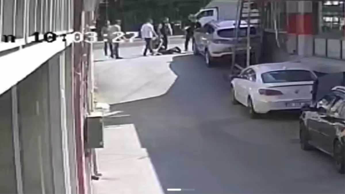 Sosyal Medya Kandırma Sonucu Bıçaklı Kavga