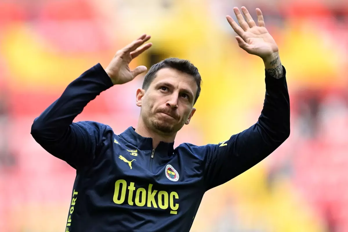 Mert Hakan Yandaş\'a Süper Lig\'den 2 sürpriz talip