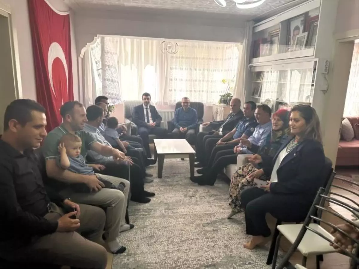 Osmaneli\'nde şehit ailelerine anlamlı ziyareti