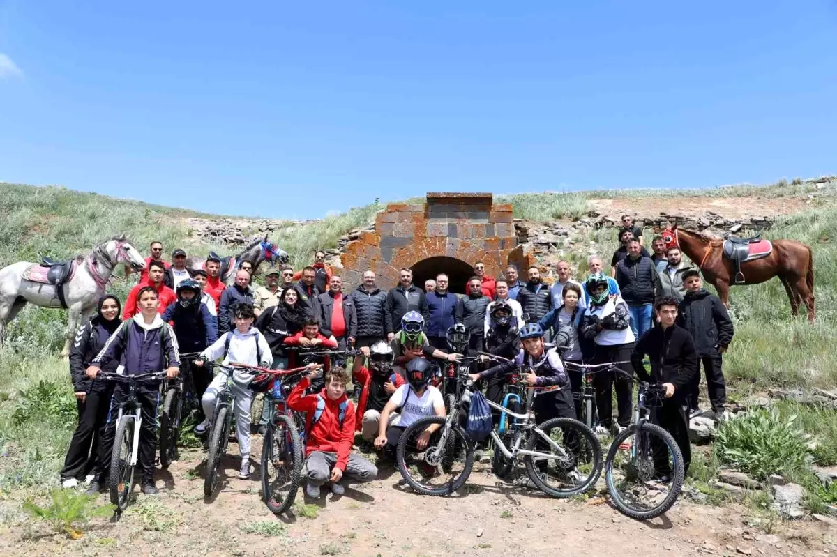 Erzurum\'da \'Tarihe Pedallıyoruz\' Etkinliği