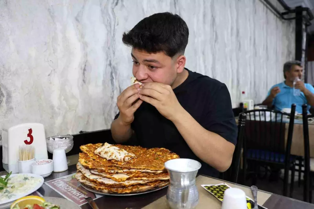 Lahmacun Şampiyonu Genç