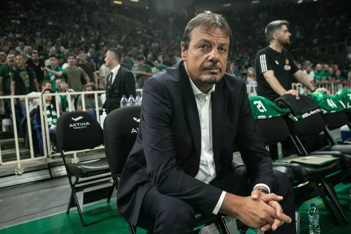 Yunanistan Basketbol Federasyonu Ergin Ataman\'a 1 maç men cezası verdi