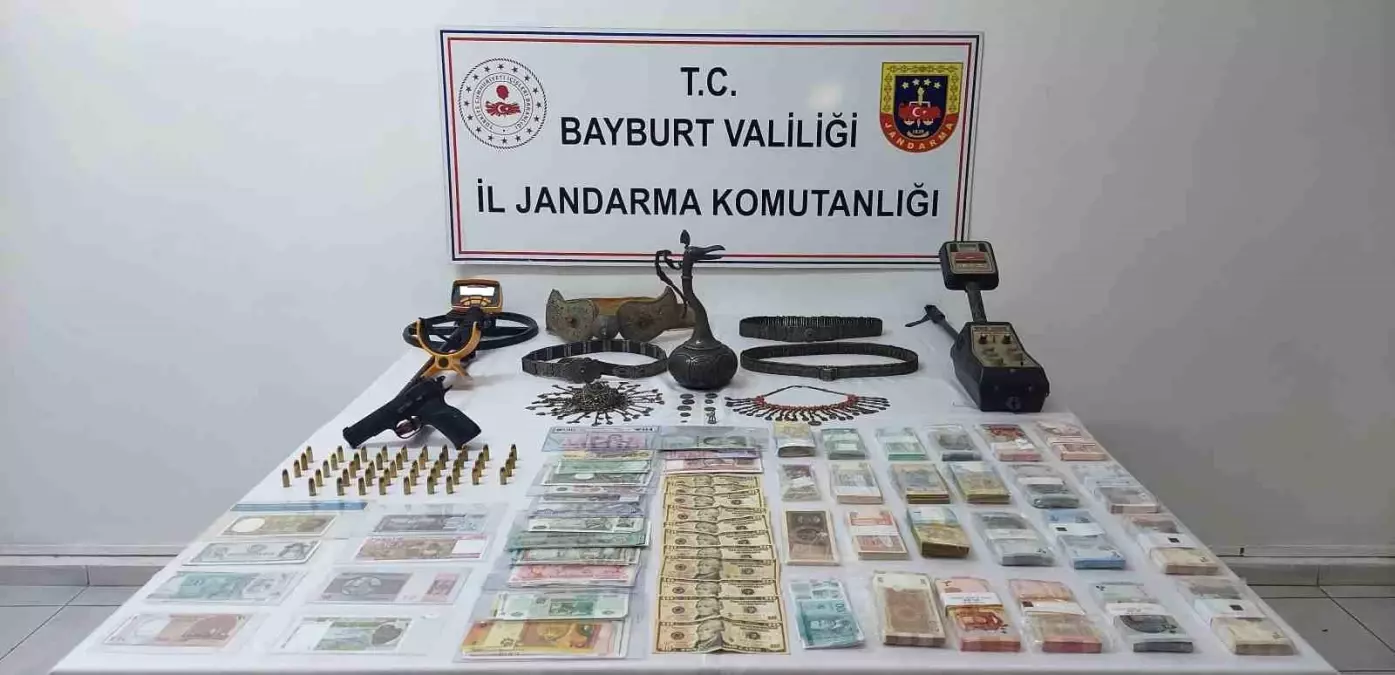Bayburt\'ta Tarihi Eser Kaçakçılığı Operasyonu