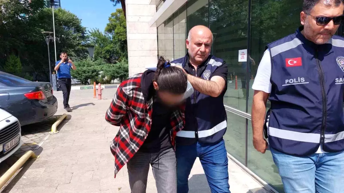 Kıskançlık Kavgası: Kadın Ağır Yaralandı