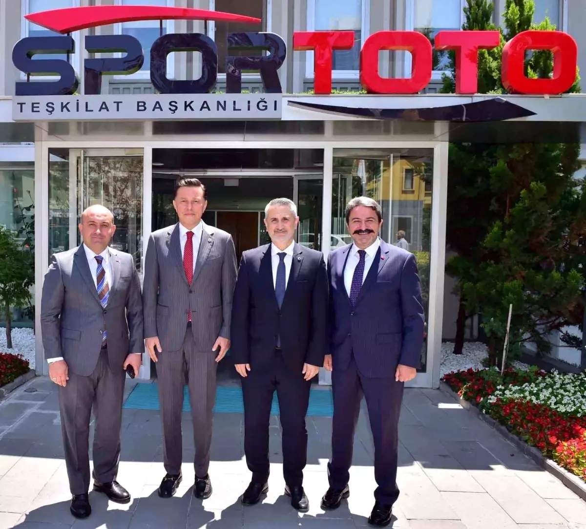 Eskişehir\'e 25 Yeni Spor Tesisi