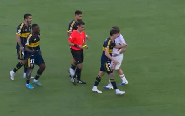 Hakemin yanında yaptı! Boca Juniors maçında Kerem Aktürkoğlu'nu çıldırtan hareket