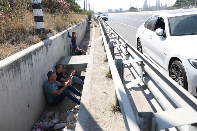 İran'dan İsrail'e yeni saldırı dalgası! Füzeler Tel Aviv'i vuruyor