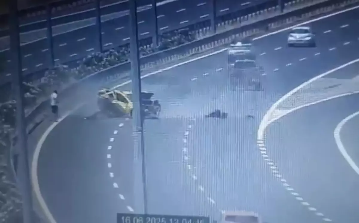 İzmir\'de 1 kişinin öldüğü feci kaza kamerada