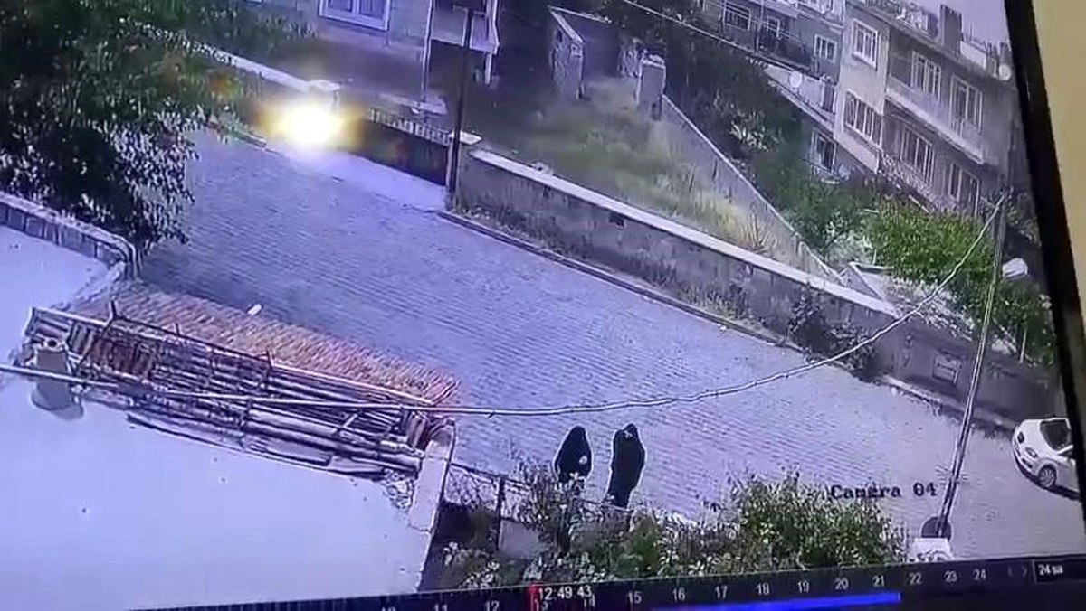Kadın Kılığına Giren Hırsızlar Yakalandı